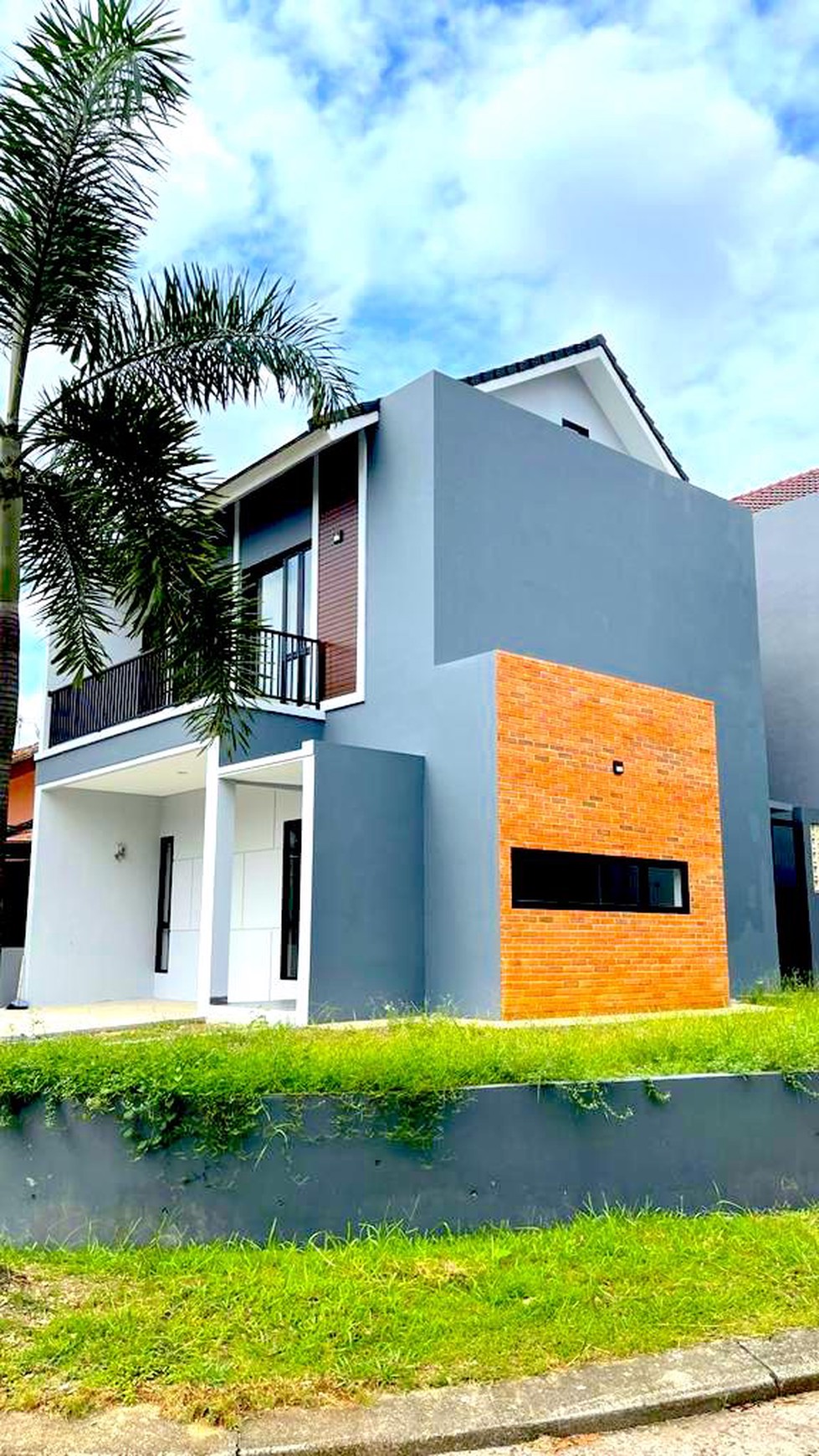 Rumah 2 Lantai Luas Dan Nyaman Di Carribean Cluster [Deltamas-Cikarang]