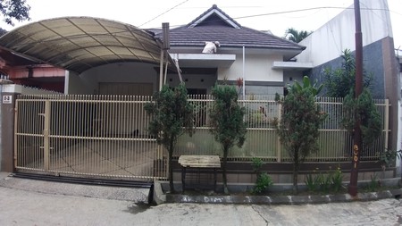 Rumah 1 lantai komplek Muara , tengah kota Bandung