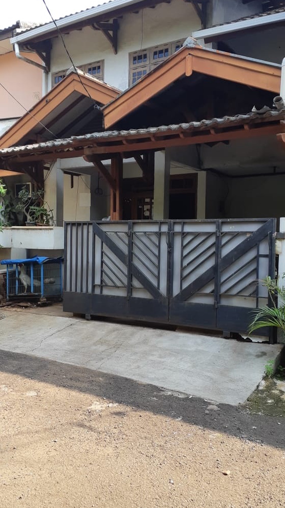 Rumah Siap Huni di Villa Bintaro Indah.