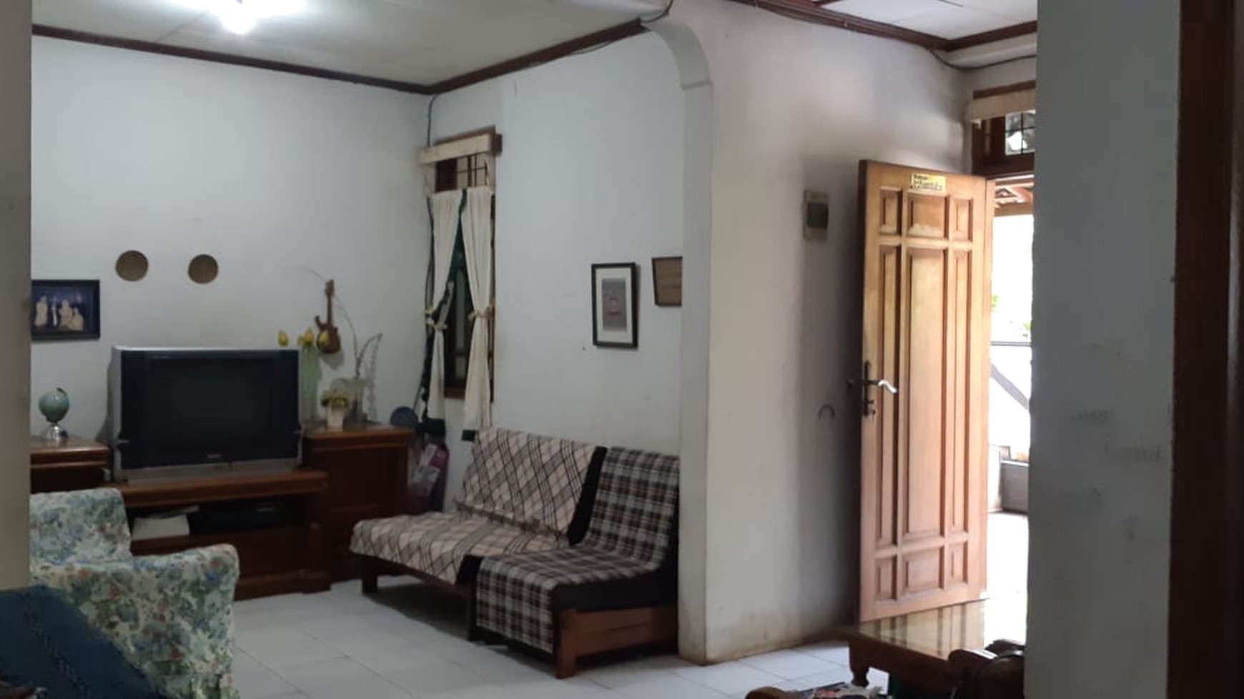 Rumah Siap Huni di Villa Bintaro Indah.