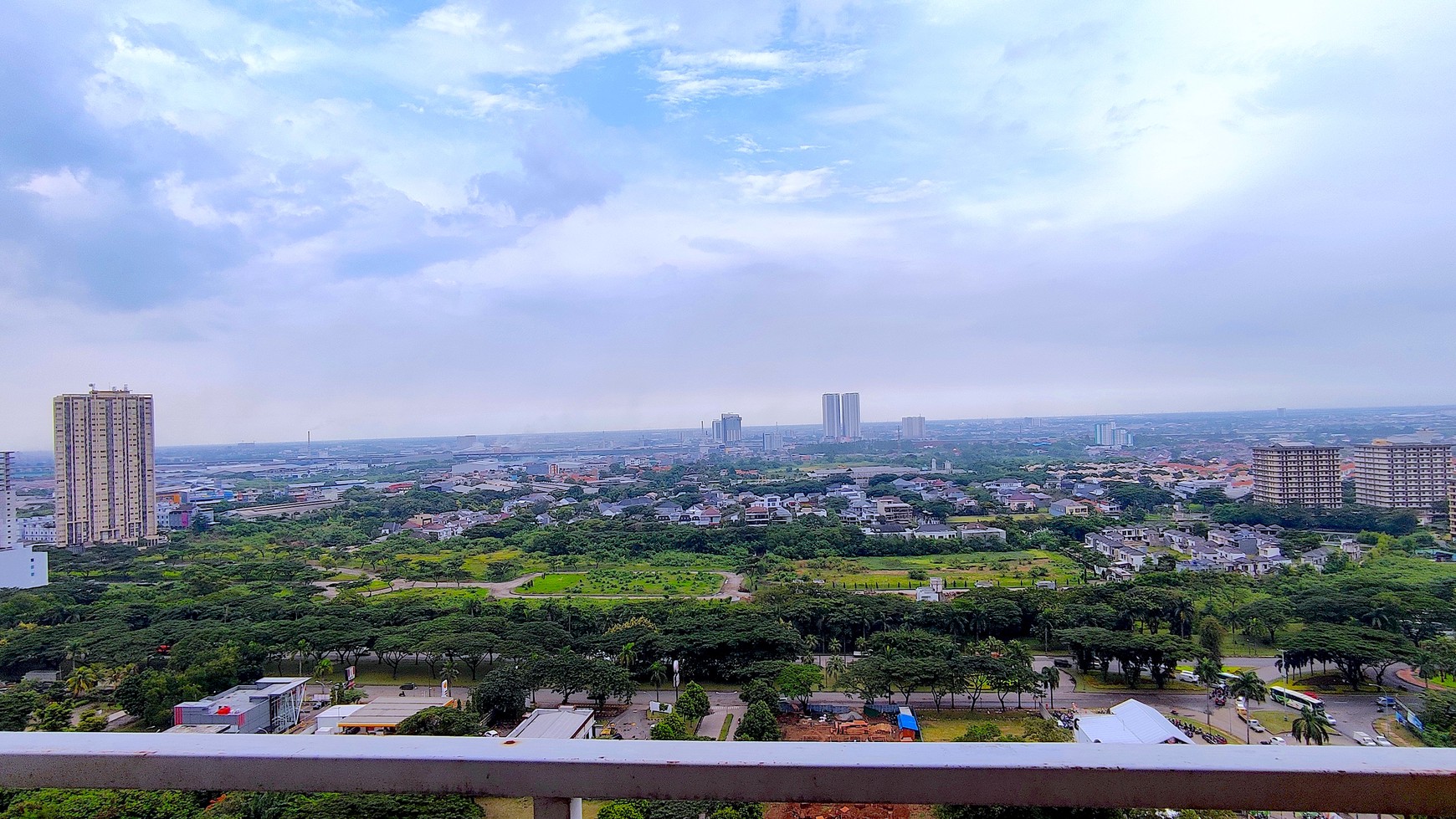 Trivium Terrace Apartment North View Beautiful Scenery [Lippo-Cikarang]