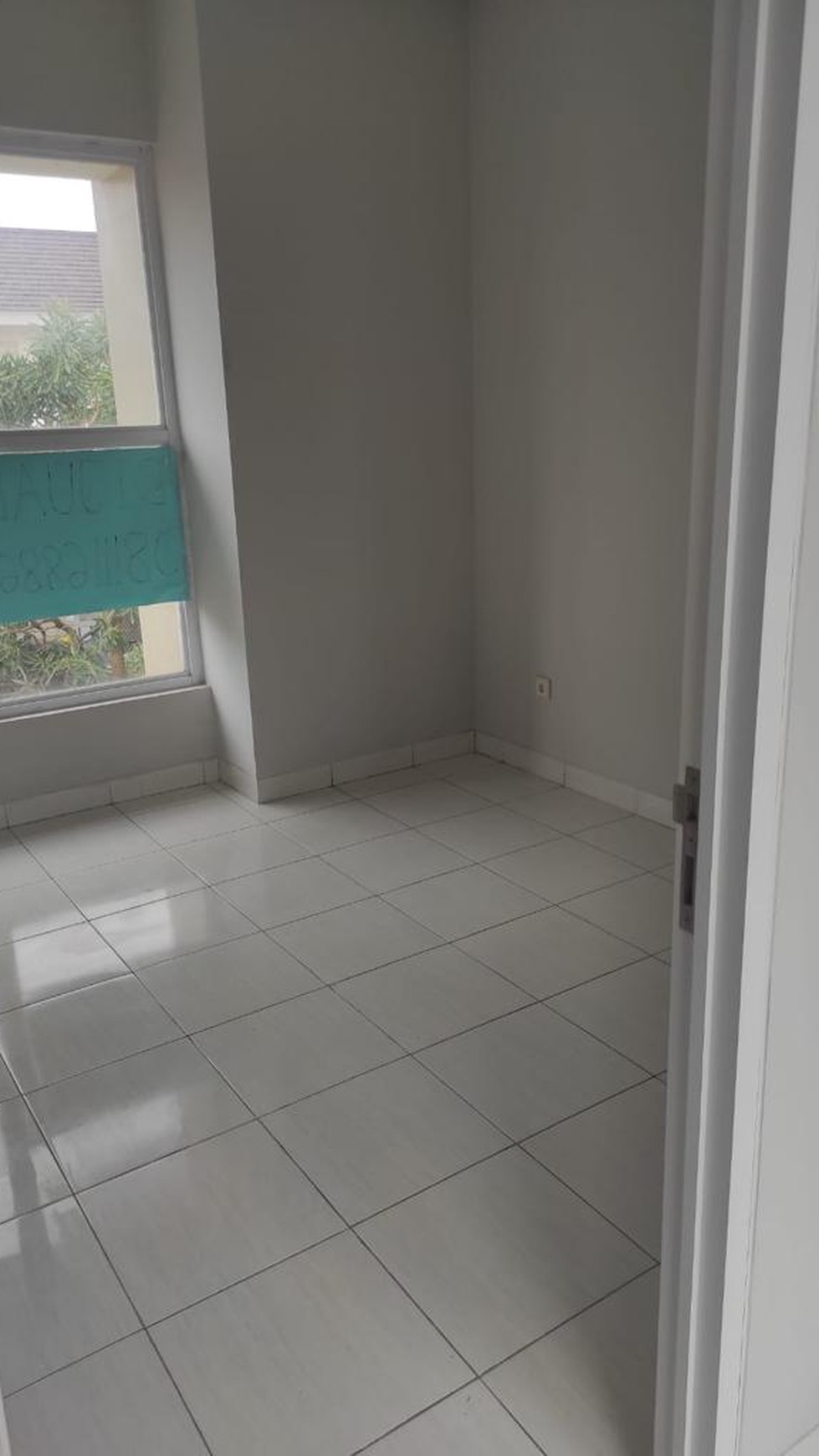 Rumah Bagus Diarea Cluster Paradise Resort,Nempel Toll JORR 2