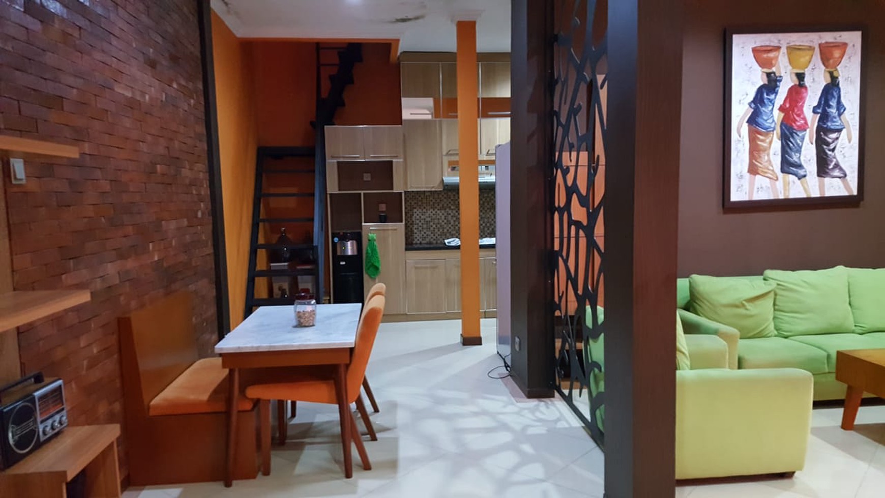 Dijual Rumah Cantik 2 Lantai di Pesona Gintung Residence, Ciputat