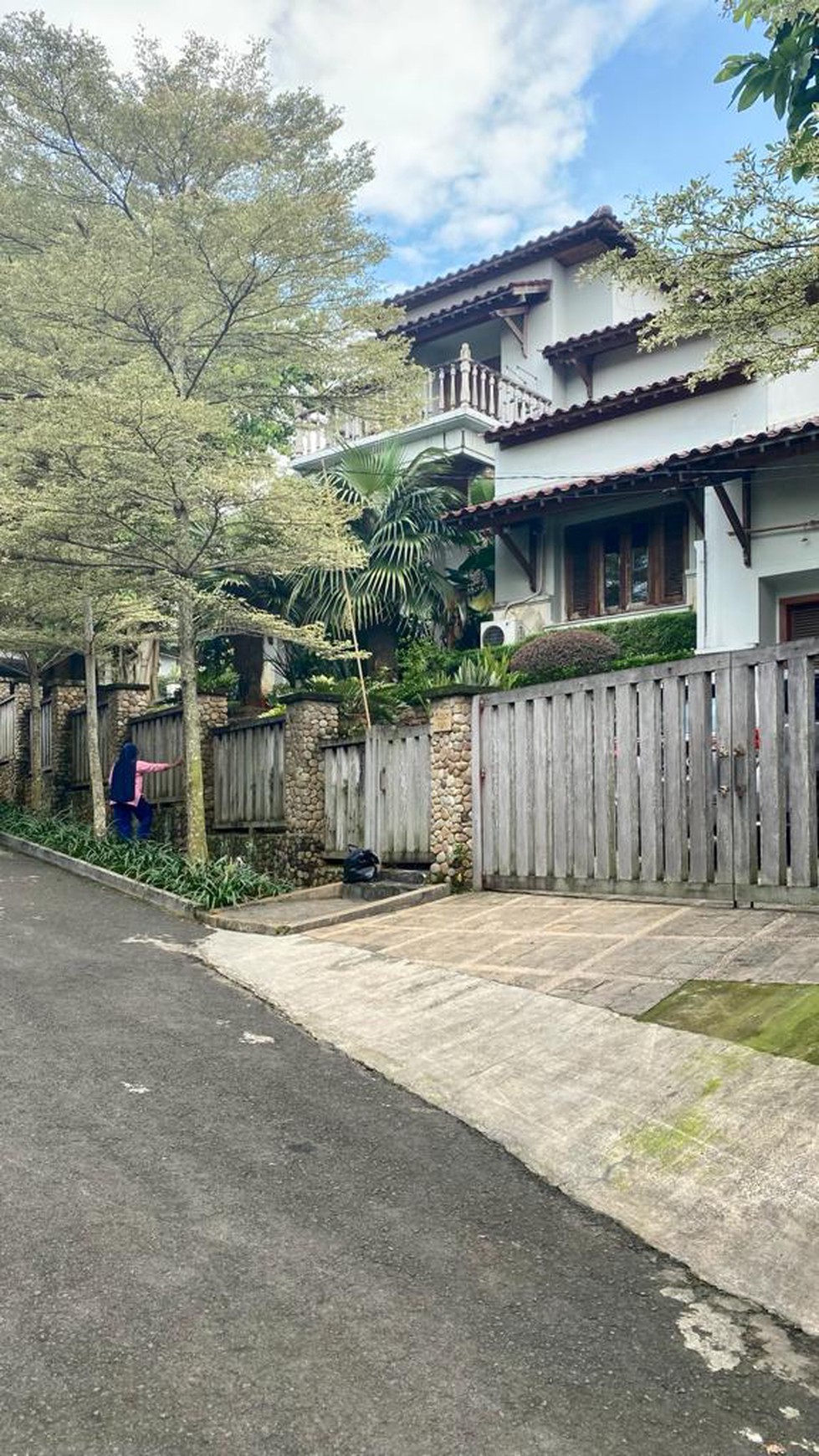 Dijual Rumah Komplek Bukit Cinere Indah 