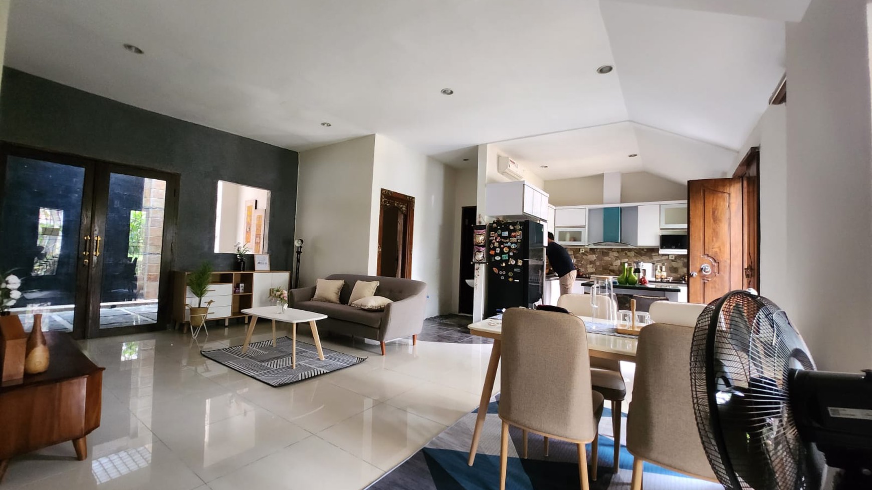 Rumah 2 unit Taman Ubud Lippo Karawaci...