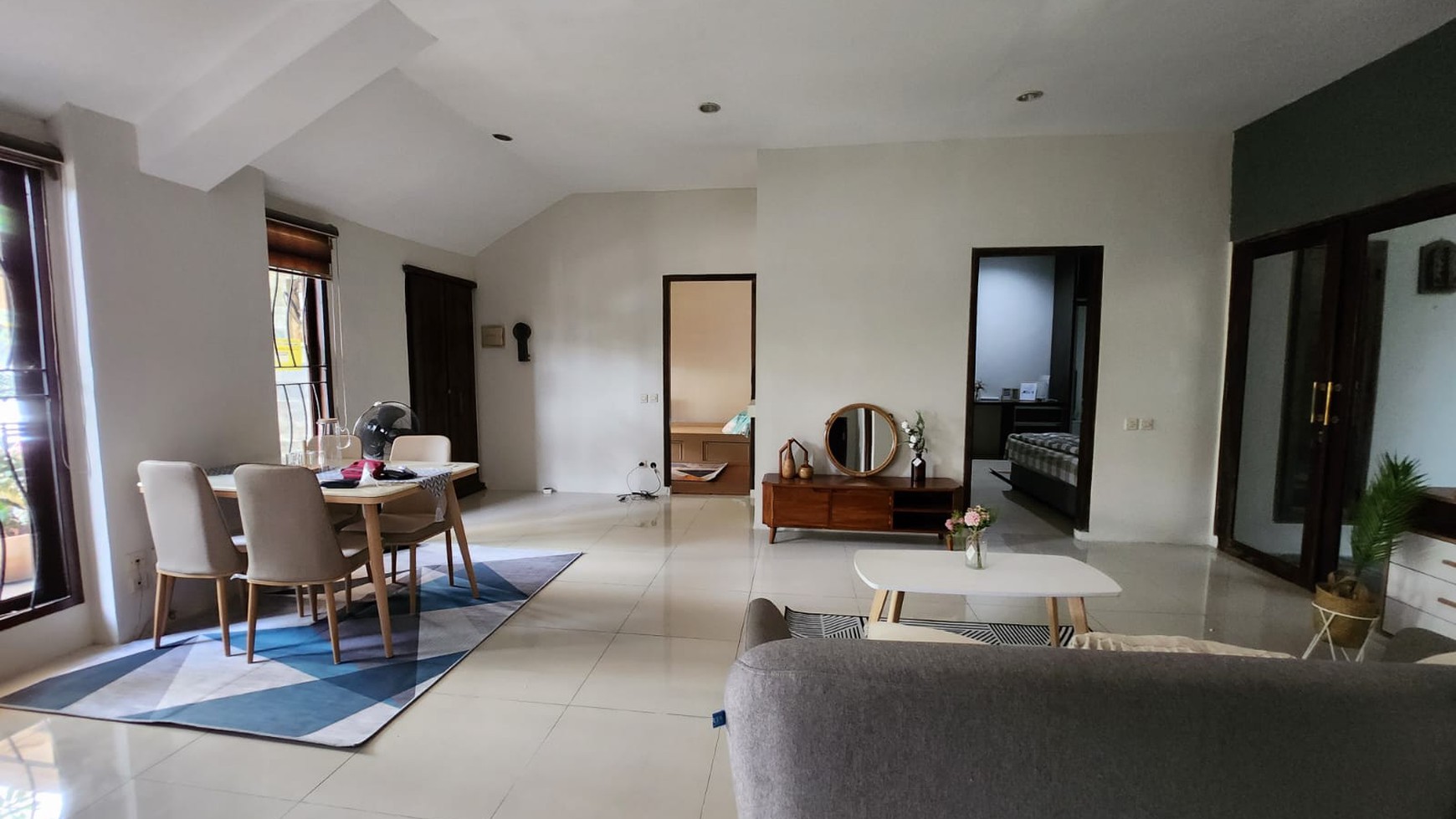 Rumah 2 unit Taman Ubud Lippo Karawaci...