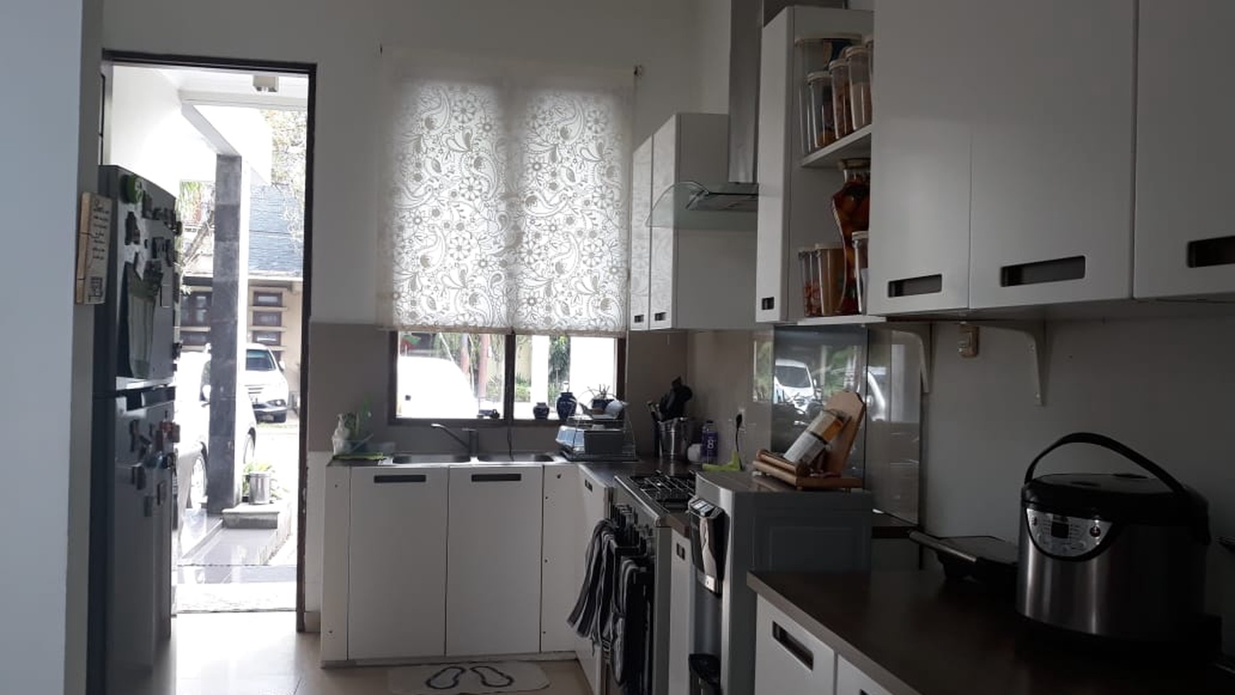 Rumah bagus dlm cluster di Garuda Rempoa, TangSel...