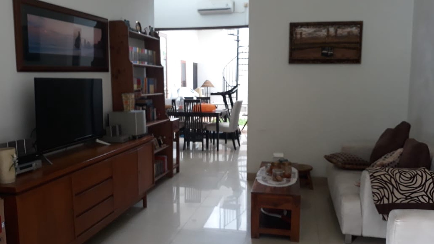 Rumah bagus dlm cluster di Garuda Rempoa, TangSel...