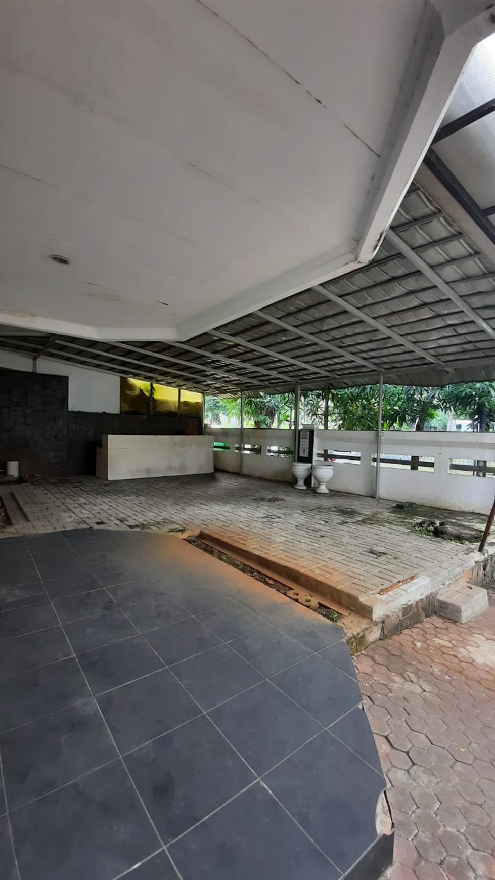 BEST LOCATION HOUSE AT SENOPATI