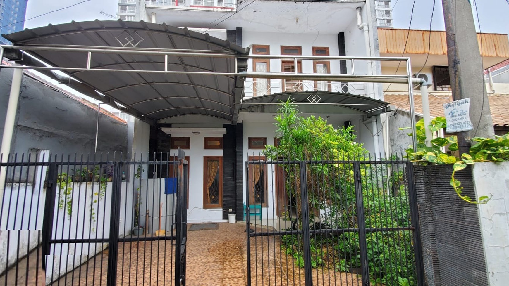 Rumah Asri Dekat Akses TOLL Lingkungan Kost Di Area Jl Margonda Raya Depok