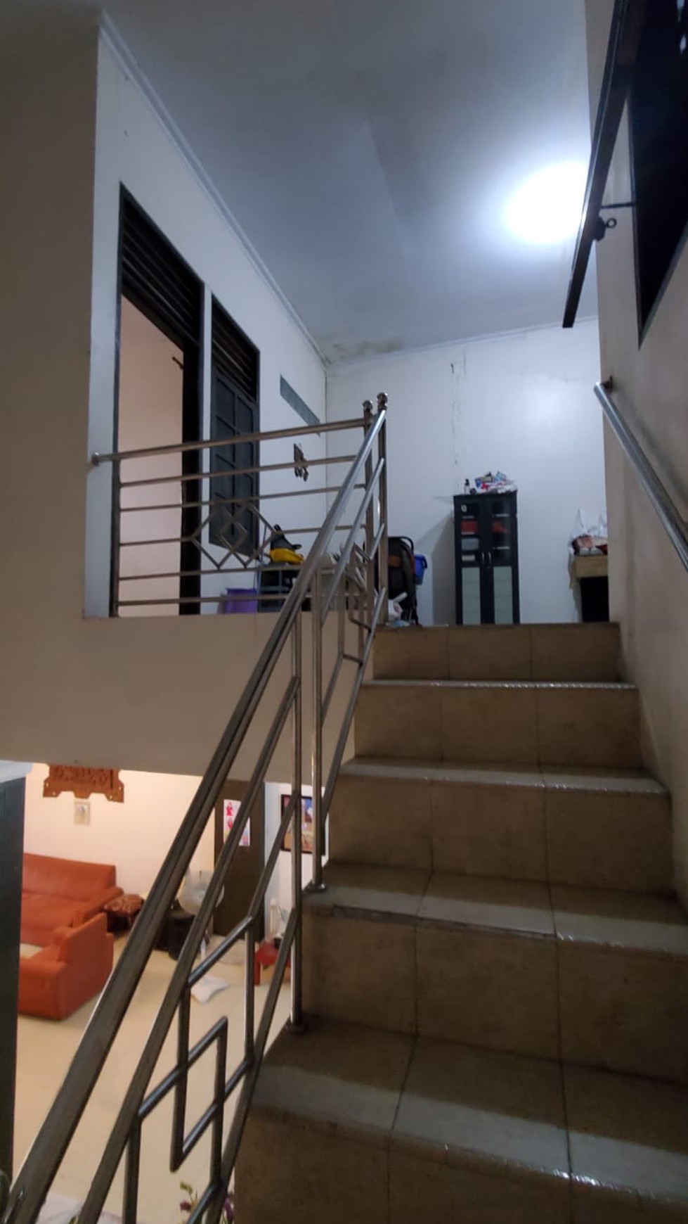 Rumah Asri Dekat Akses TOLL Lingkungan Kost Di Area Jl Margonda Raya Depok