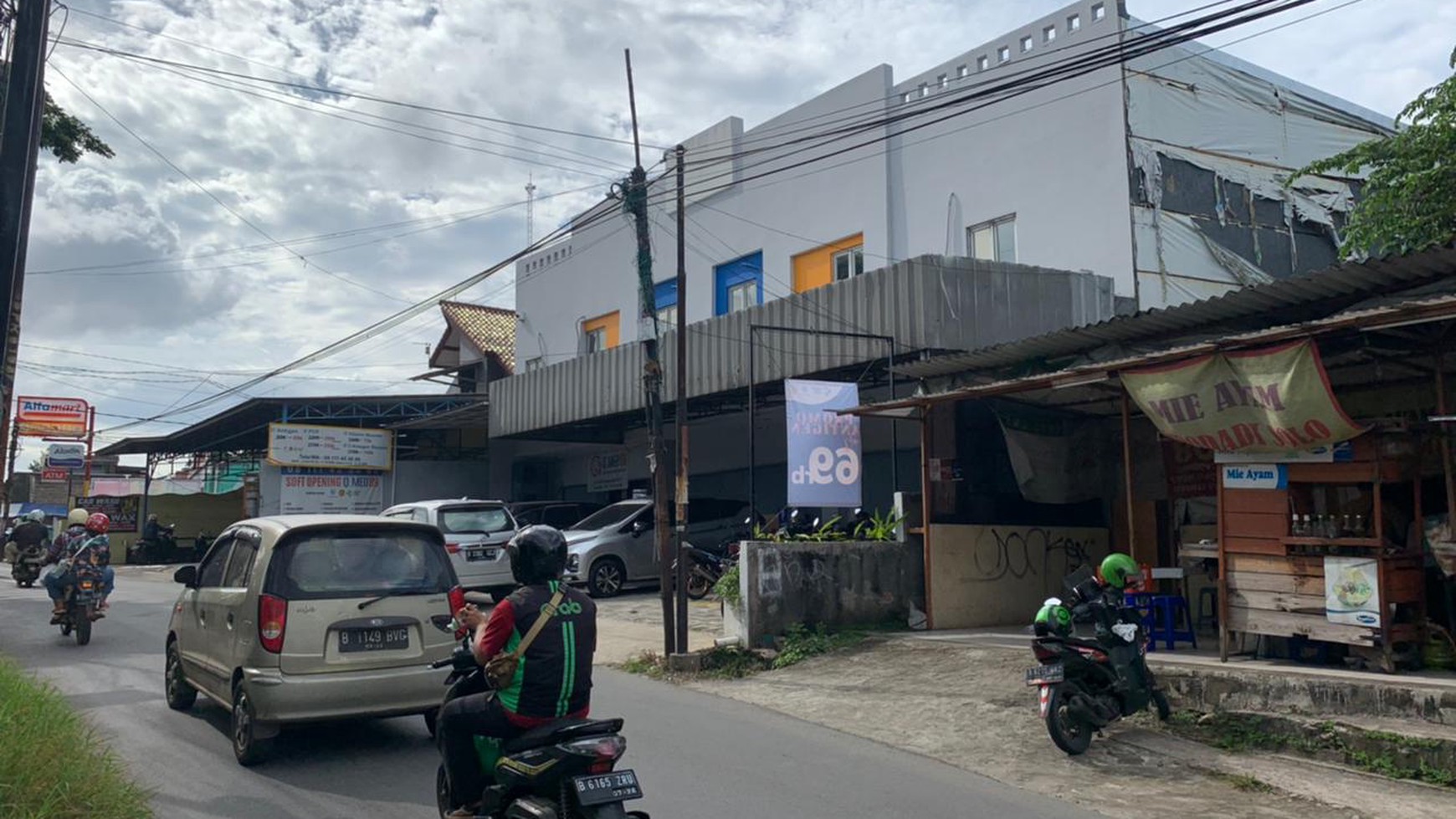 Tanah Luas 1000 di Pinggir Jalan Bukit Cinere Lokasi Strategis untuk Komersial Mini Building, Ruko, Tempat Usaha