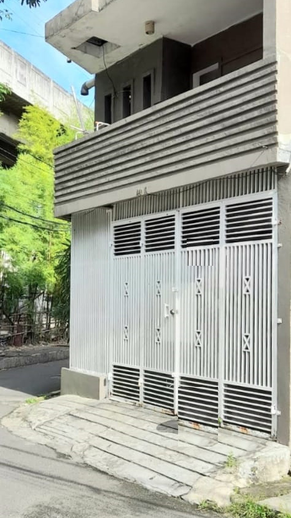 Rumah Kost Diarea Pasar Baru Semi Furnished Dekat Stasiun KA & Pusat Bisnis.