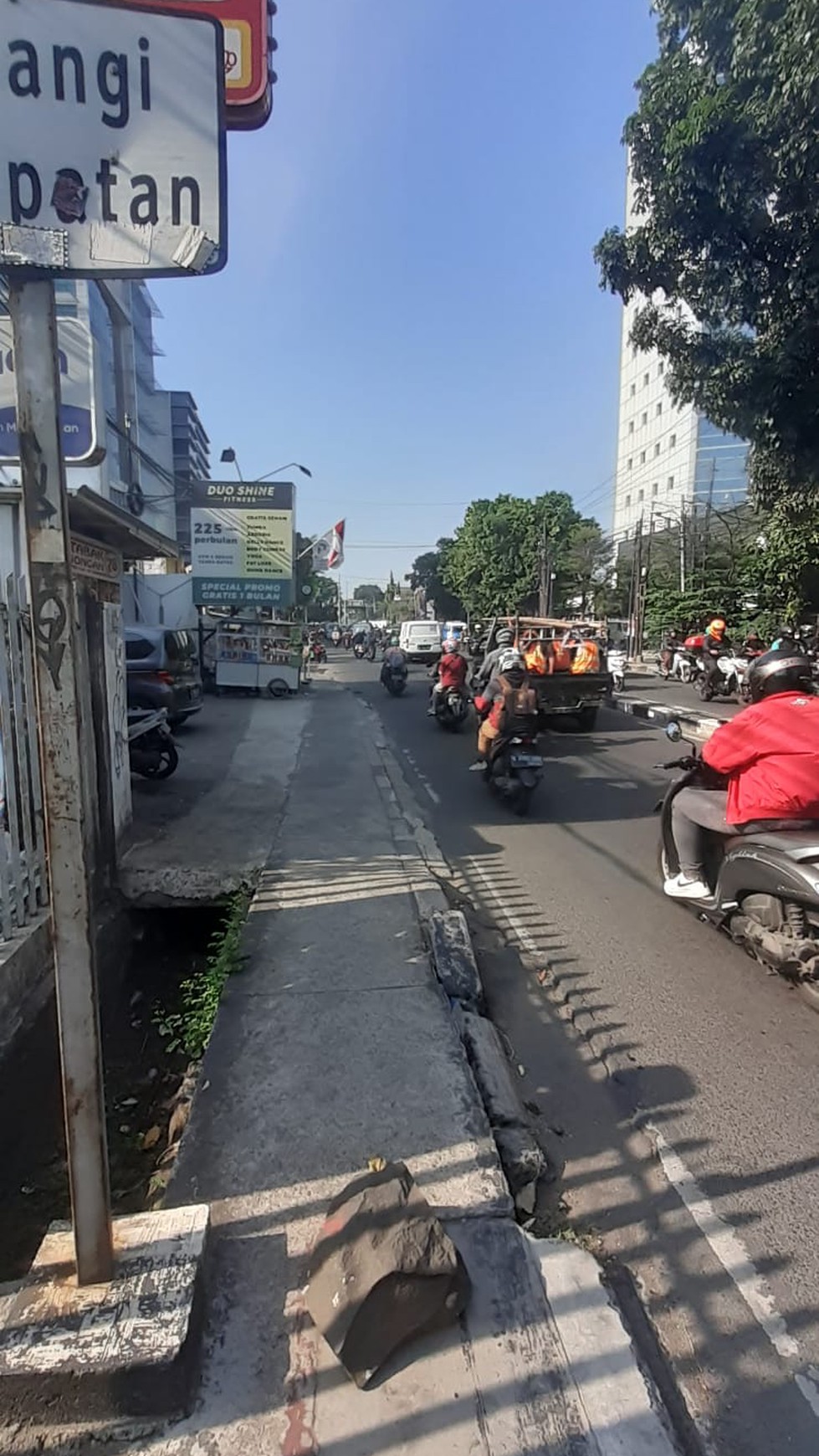 Disewakan Kavling Lokasi Pinggir Jalan Raya dan Cocok untuk Usaha @Jl Ciputat Raya, Pondok Pinang