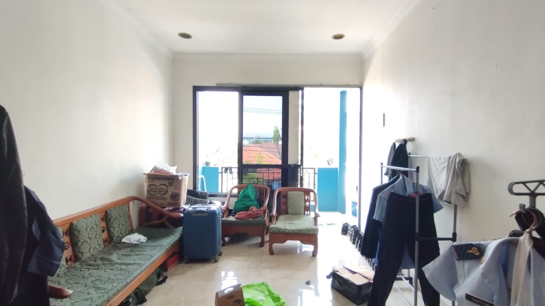 Dijual Rumah 2 lantai di Tanah Tinggi komplek KehakimanTangerang