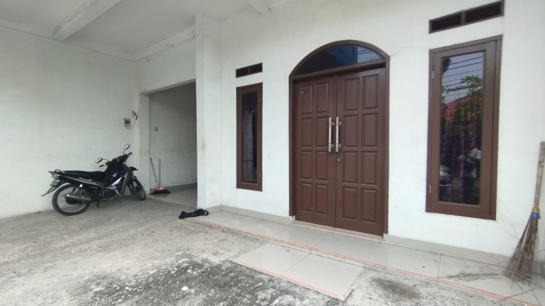 Dijual Rumah 2 lantai di Tanah Tinggi komplek KehakimanTangerang