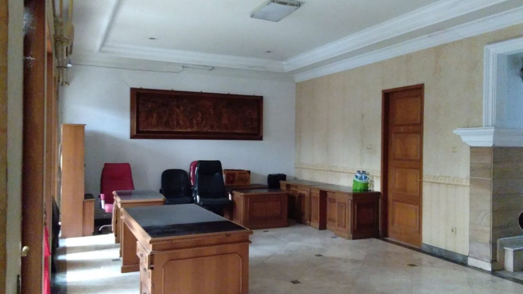 Dijual Rumah 2 Lantai Ex Kantor di Jl Panglima Polim V