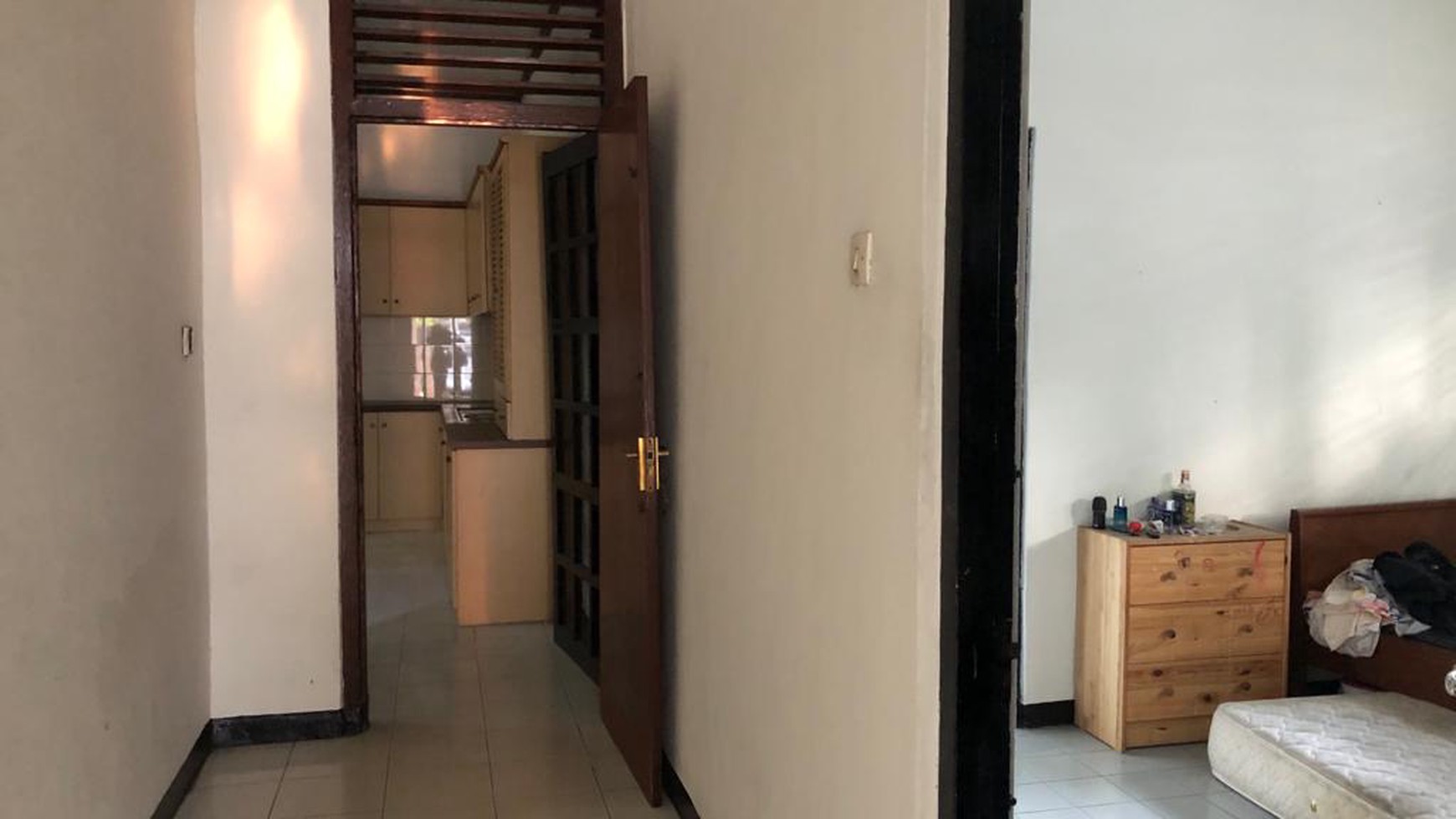 Rumah strategis di Jalan Gandaria,Kebayoran Baru - Jakarta Selatan