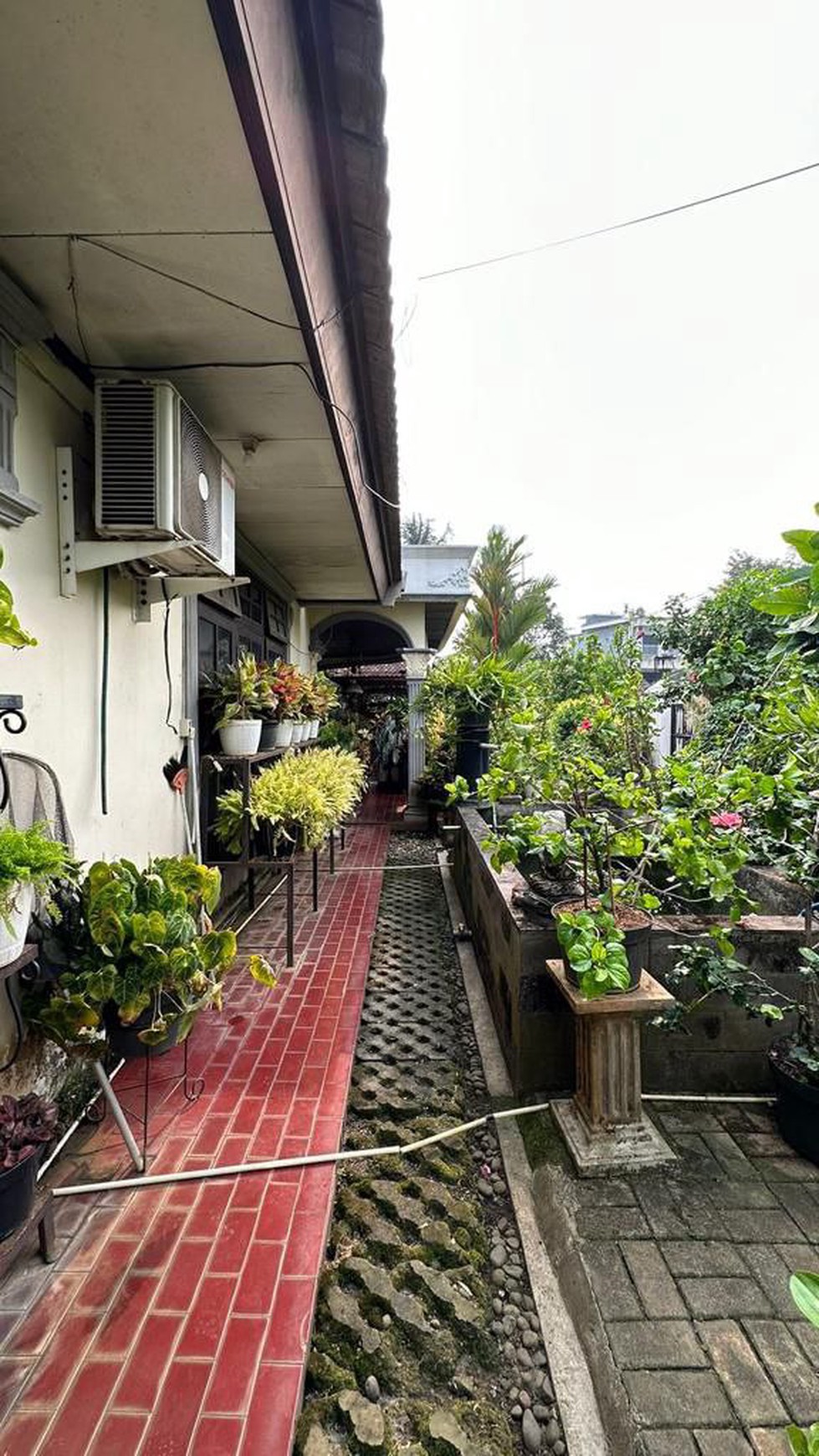 Dijual Rumah Posisi Hook di Jl Galunggung Daerah Cinere