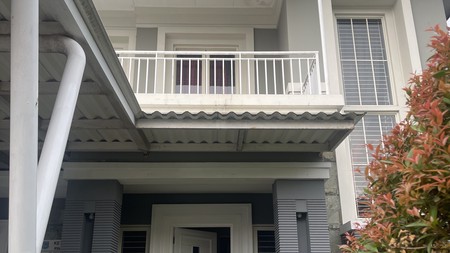 Rumah bagus siap huni di cluster Sutera Olivia . harga nego 