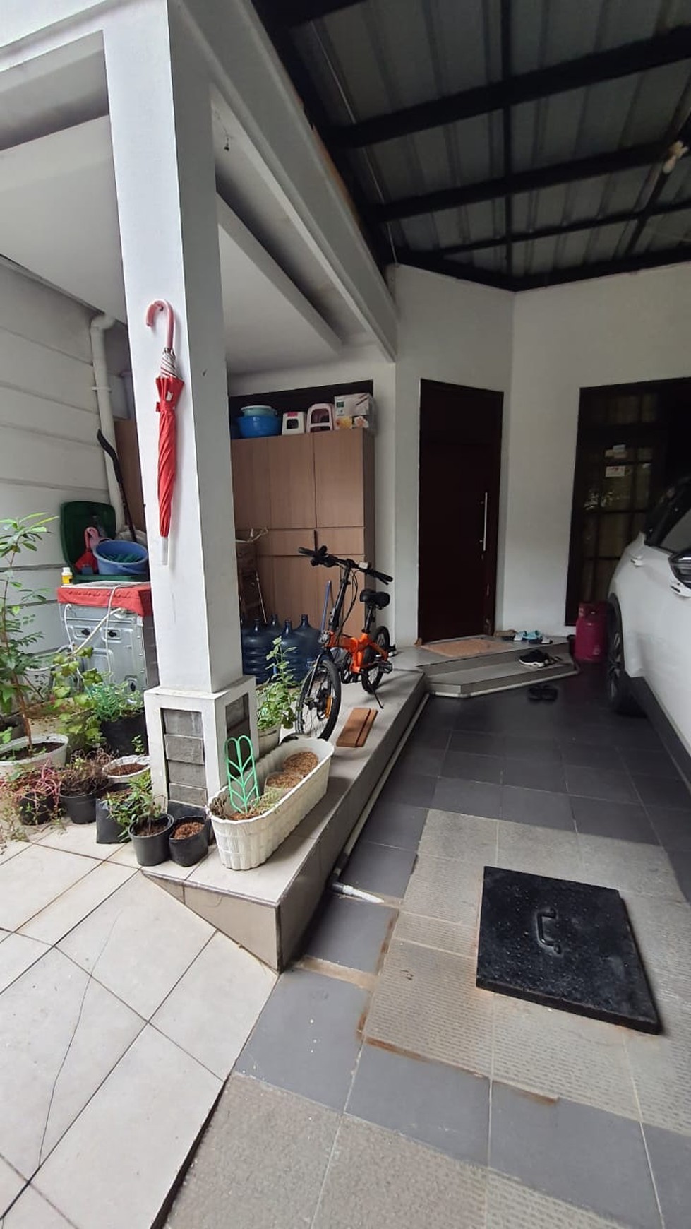 Rumah siap huni di jual semanggi