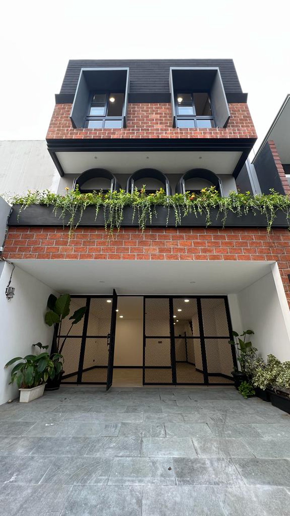 Dijual Rumah Cantik di Pondok Indah Jakarta Selatan