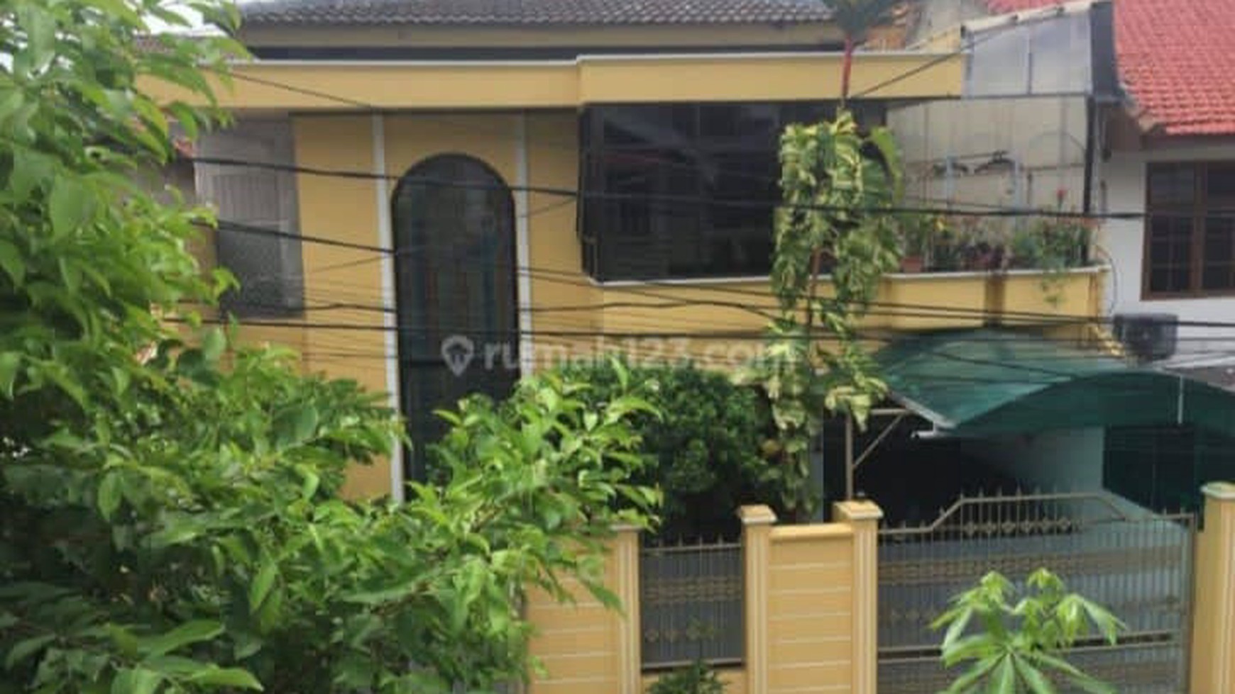 Rumah Pulo Asem 210m2 3 Lantai