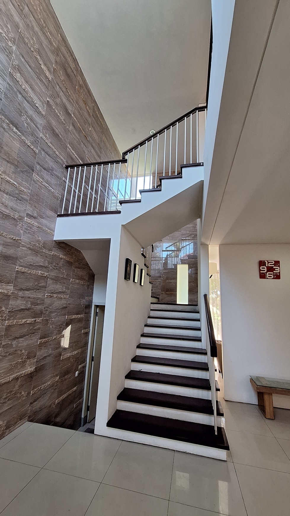 Rumah Semi Furnished Bukit Golf Citraland