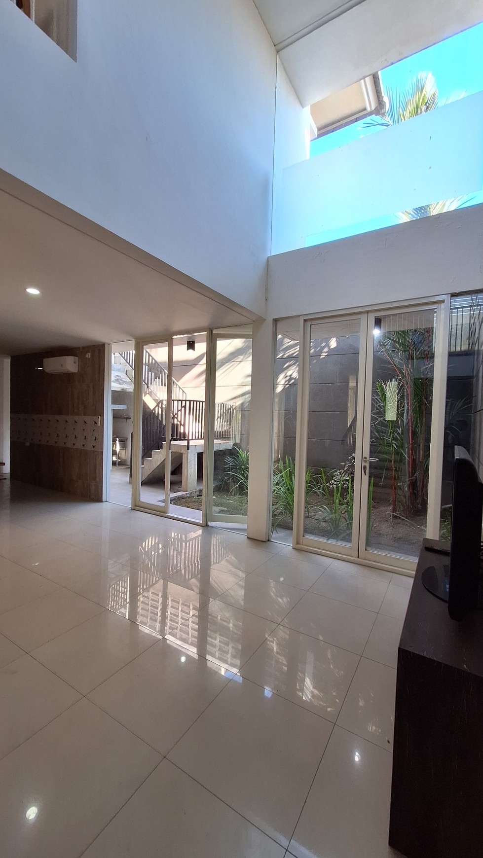 Rumah Semi Furnished Bukit Golf Citraland