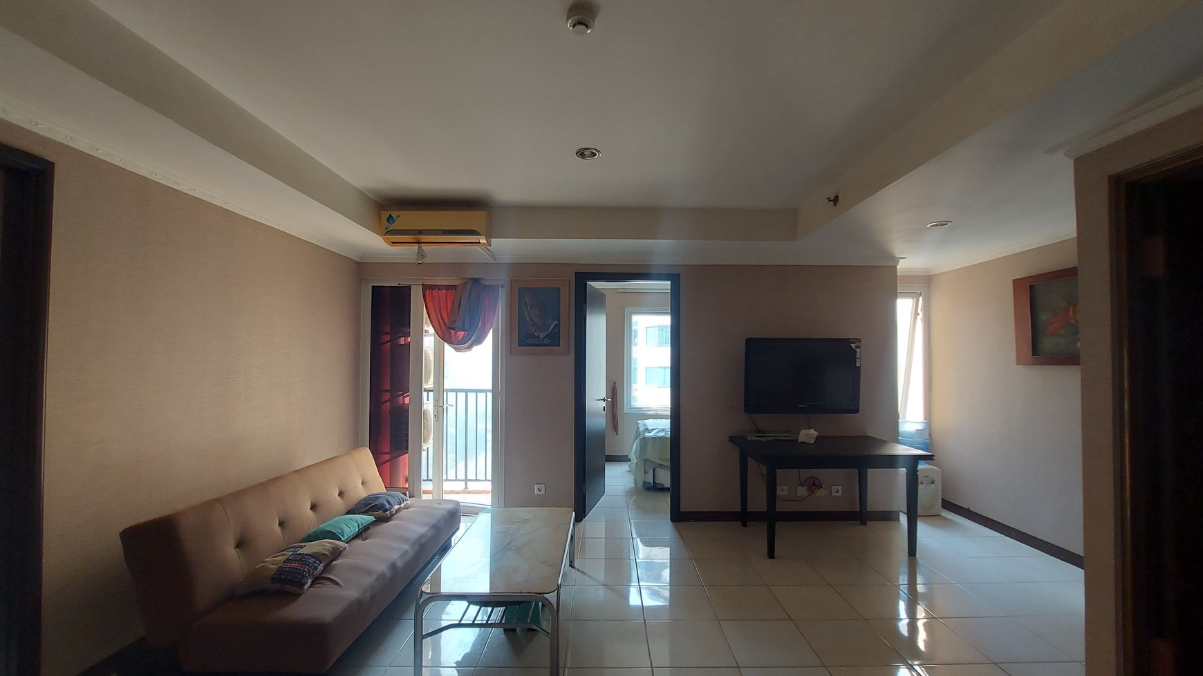 Apartemen 71m2 2+1 kamar lantai tinggi di Boutique Kemayoran