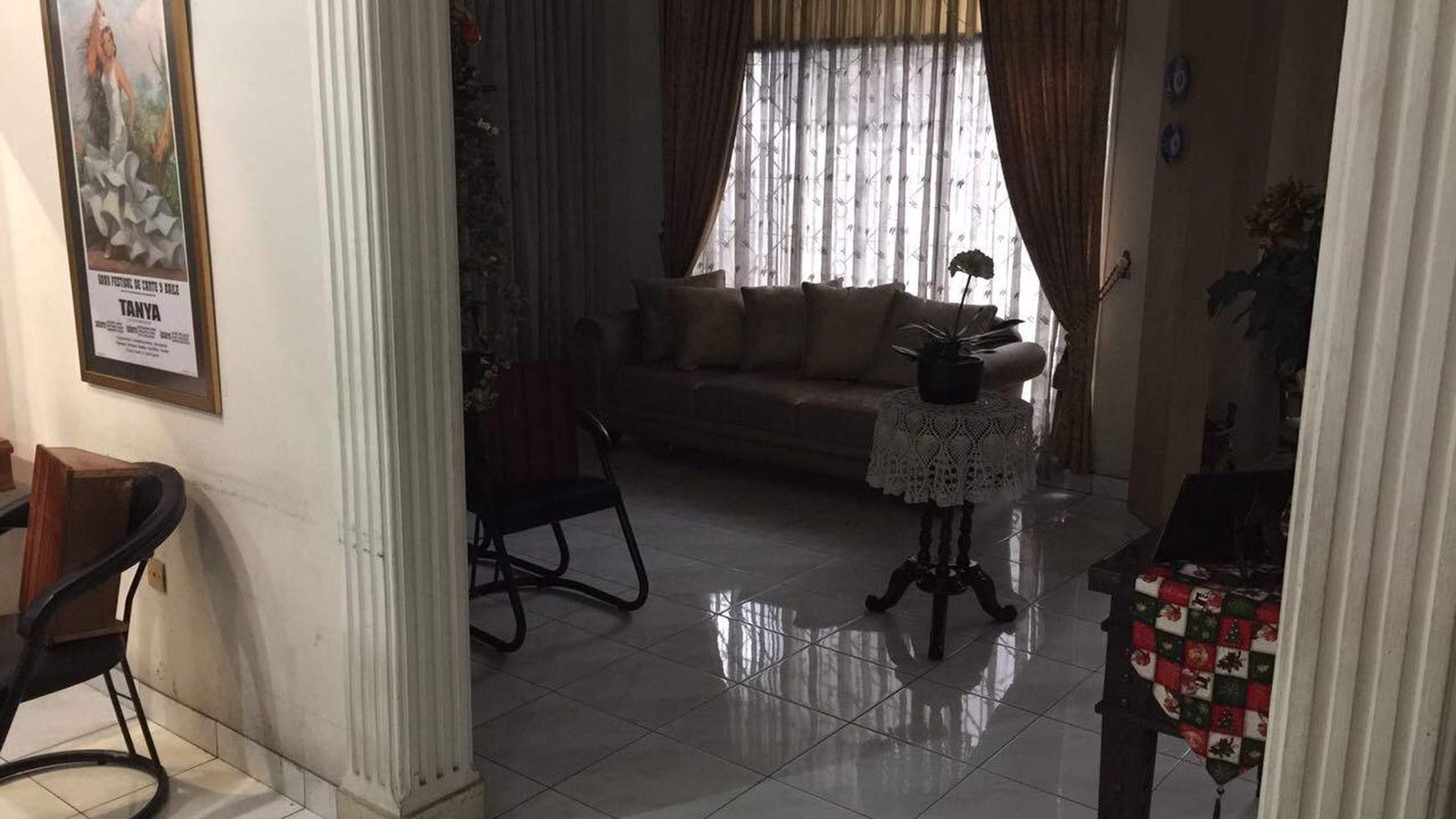 Dijual Rumah Bagus Siap Huni dan Usaha di Jl Murai Raya, Bintaro Jaya