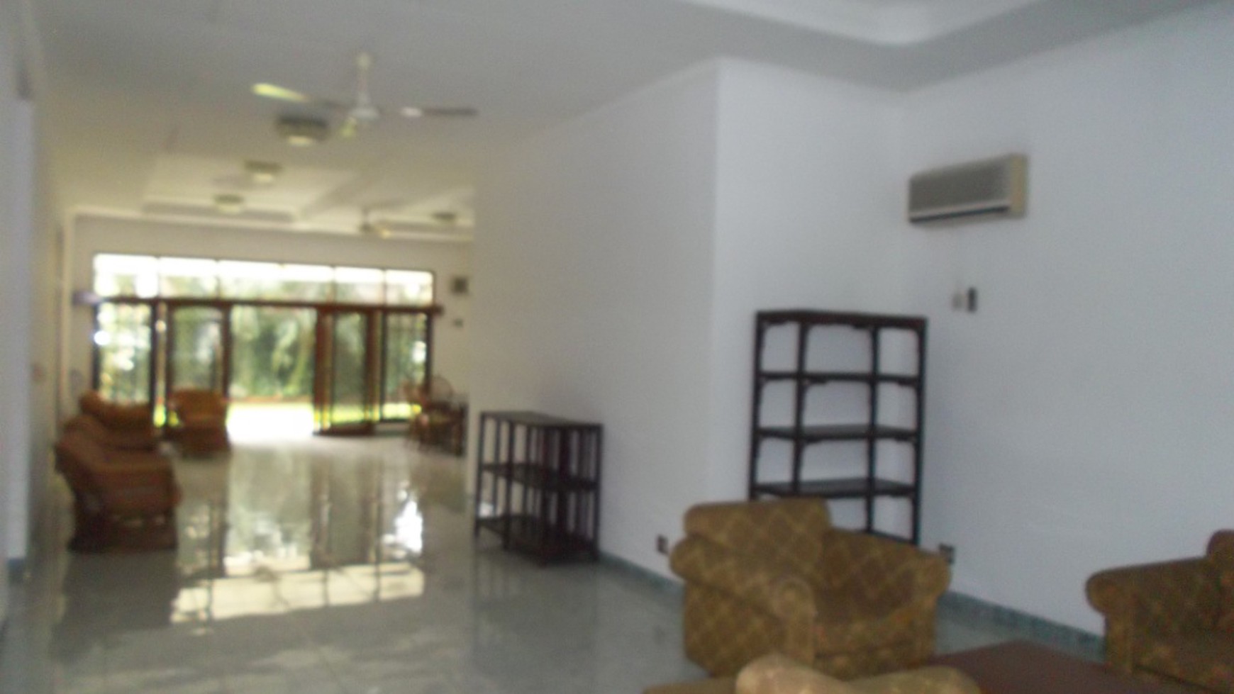 Beautifull house in the prime area of Kemang is ready for rent