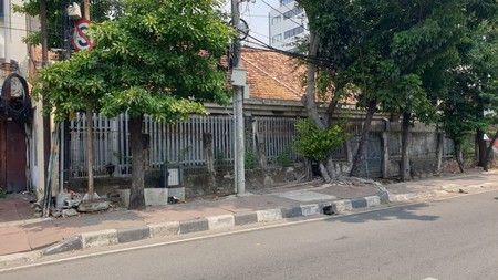 Rumah Strategis di Area Komersil Hasyim Ashari Jakarta Pusat