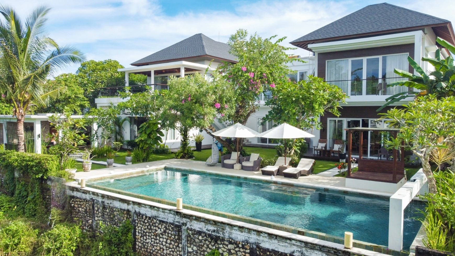 Dijual Villa Pecatu Bali 