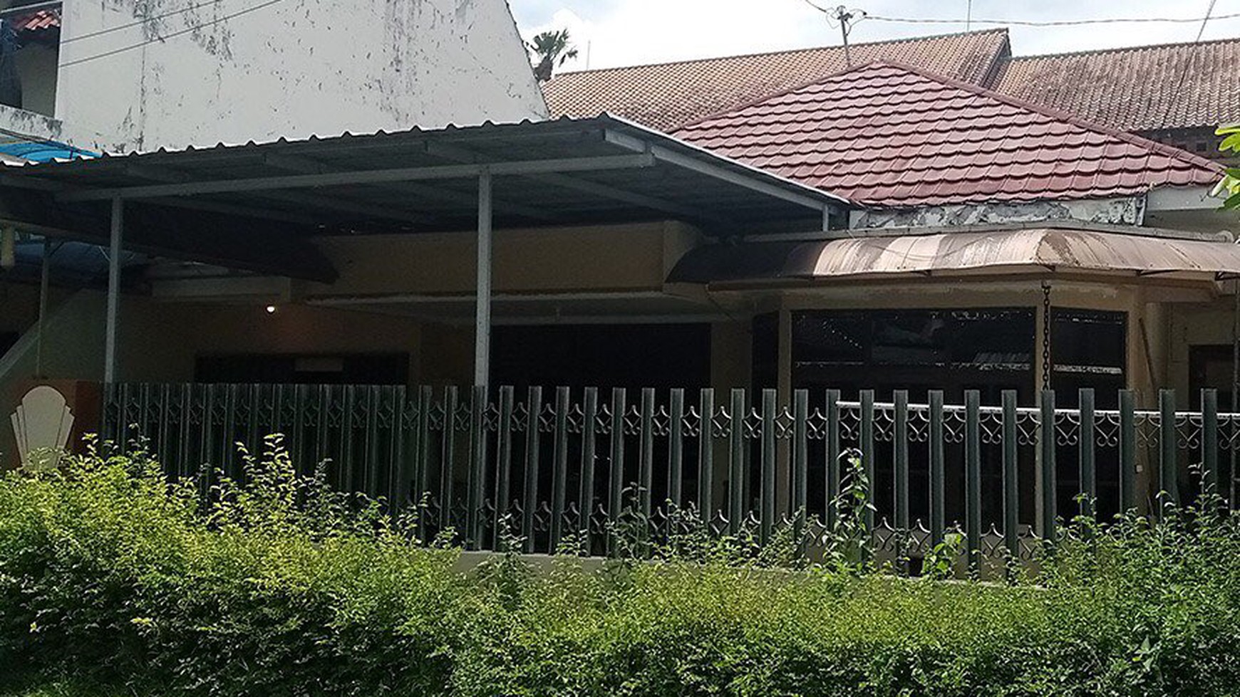 Rumah 4 Kamar Semi Furnish Lokasi Perum Griya Indah Kasihan Bantul