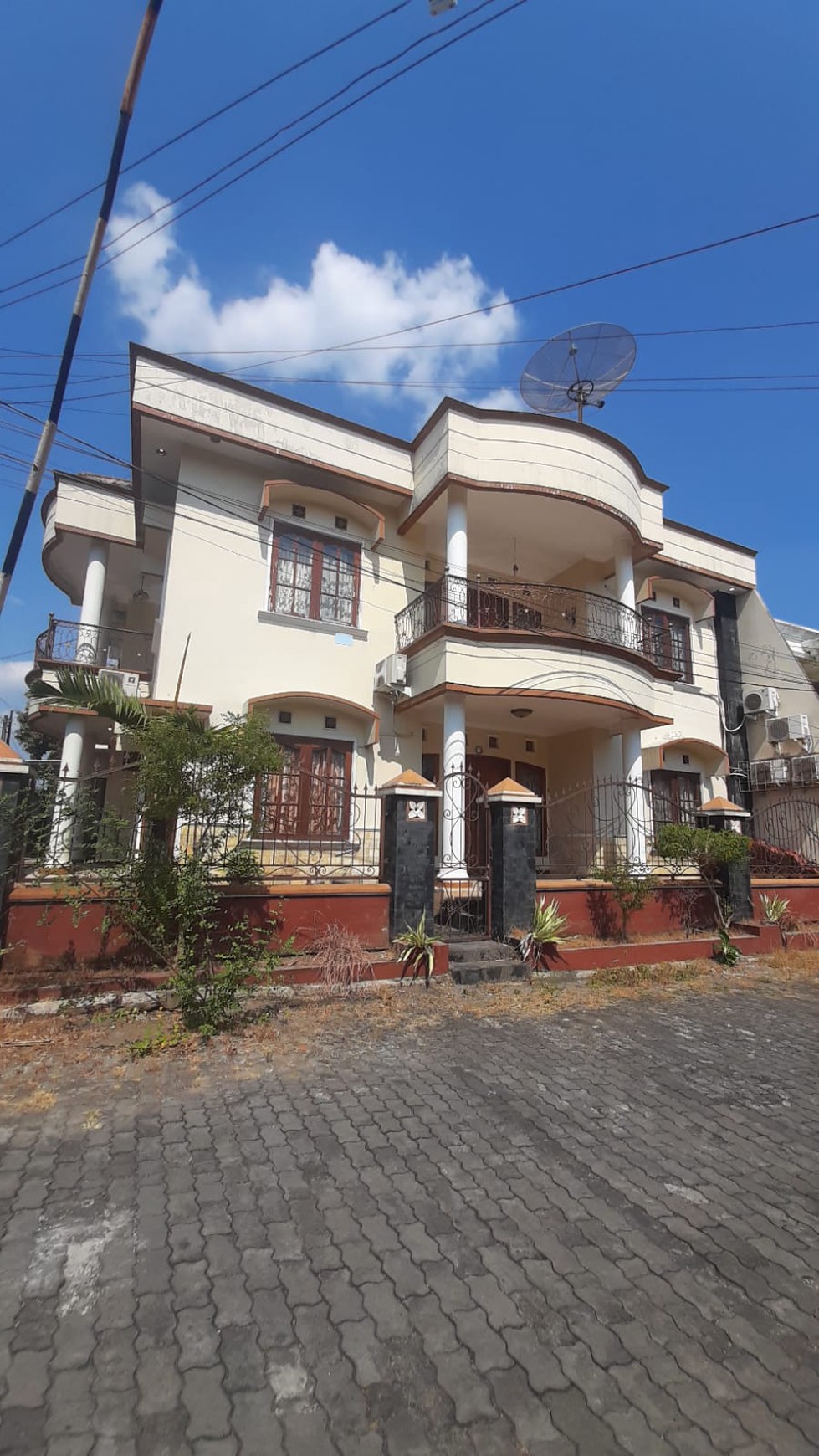 Rumah Mewah Furnish Lokasi Perum Griya Indah Kasihan Bantul