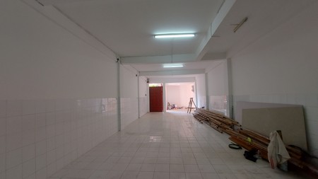 Ruko besar rapi. cocok untuk gudang konveksi di Benda Kemayoran