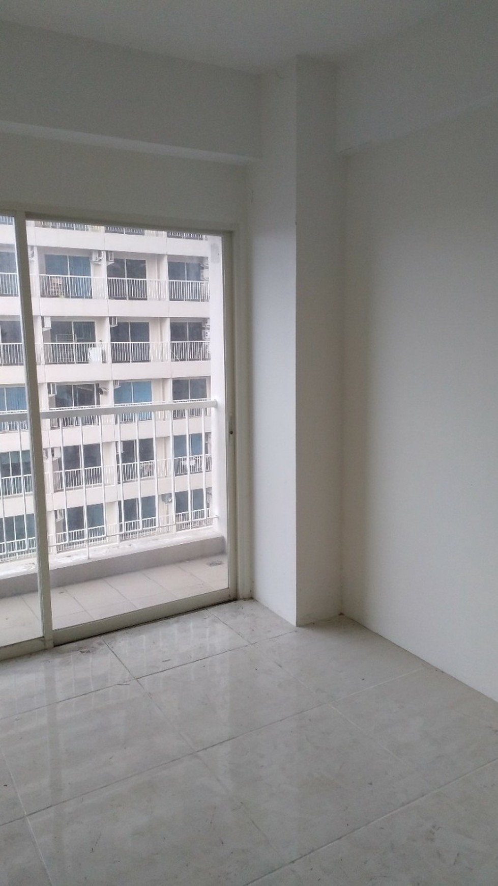 Dijual Apartemen Puncak Bukit Golf Tipe Studio Kosongan Surabaya Barat