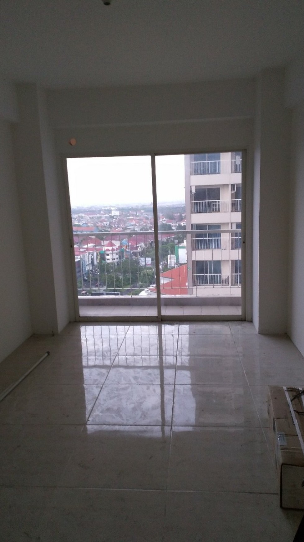 Disewakan Apartemen Puncak Bukit Golf Studio  Kosongan Surabaya Barat