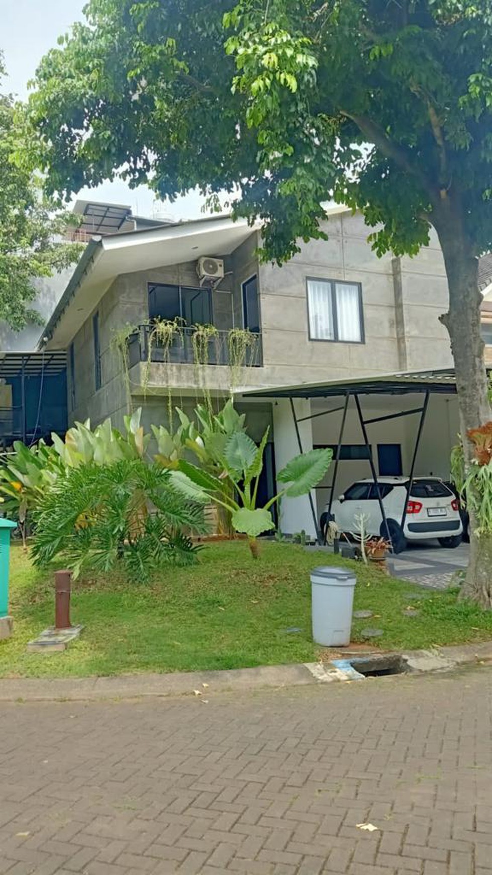 DIjual rumah di BSD City De Latinos Cluster Centro Havana Tangerang Selatan