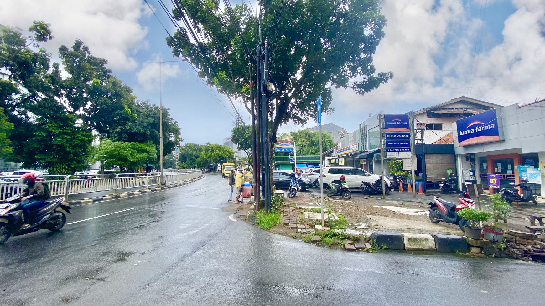 Rumah dan Tempat Usaha Prime Area di Supomo