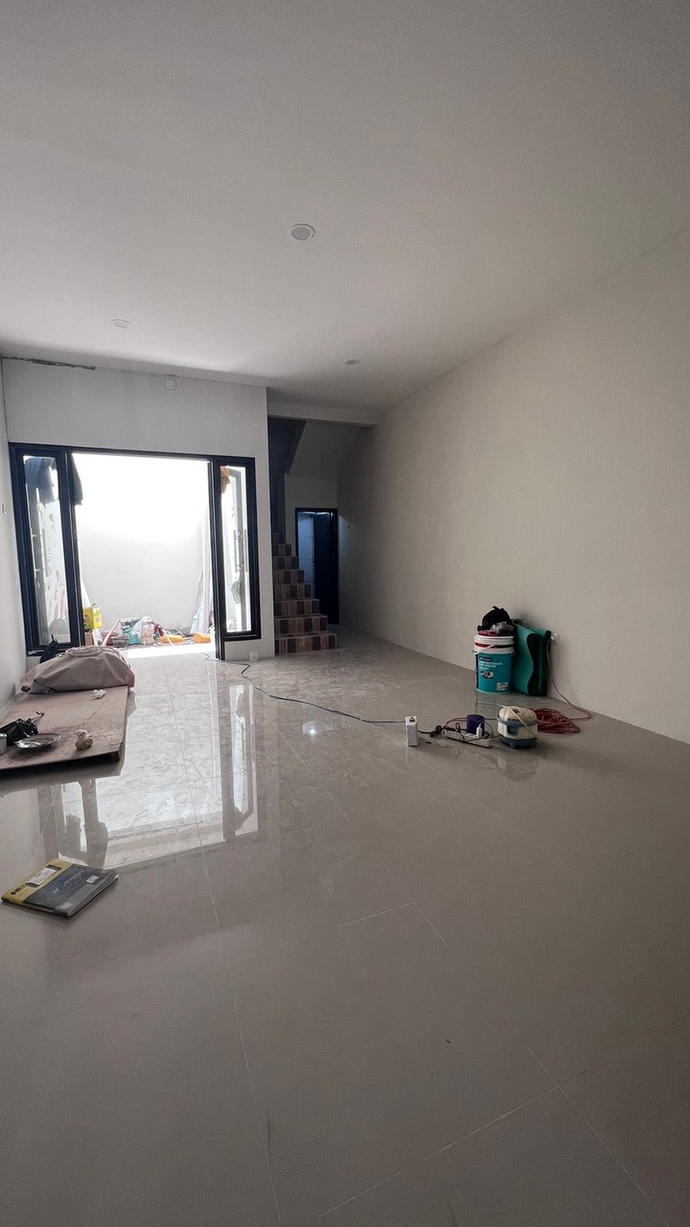 Rumah Baru Minimalis Siap Huni dan Lokasi Strategis @Jl Praja, Kebayoran Lama