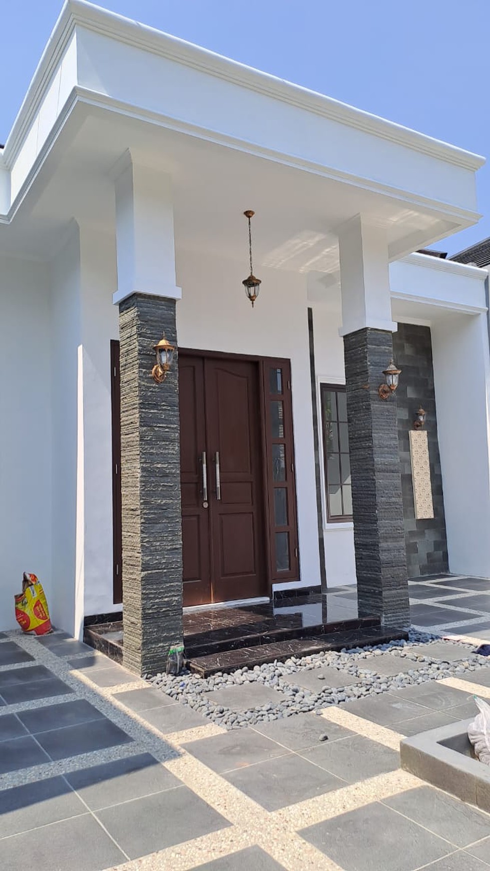 Rumah dengan Bangunan Baru dan dekat Bintaro Jaya @Bukit Nusa Indah