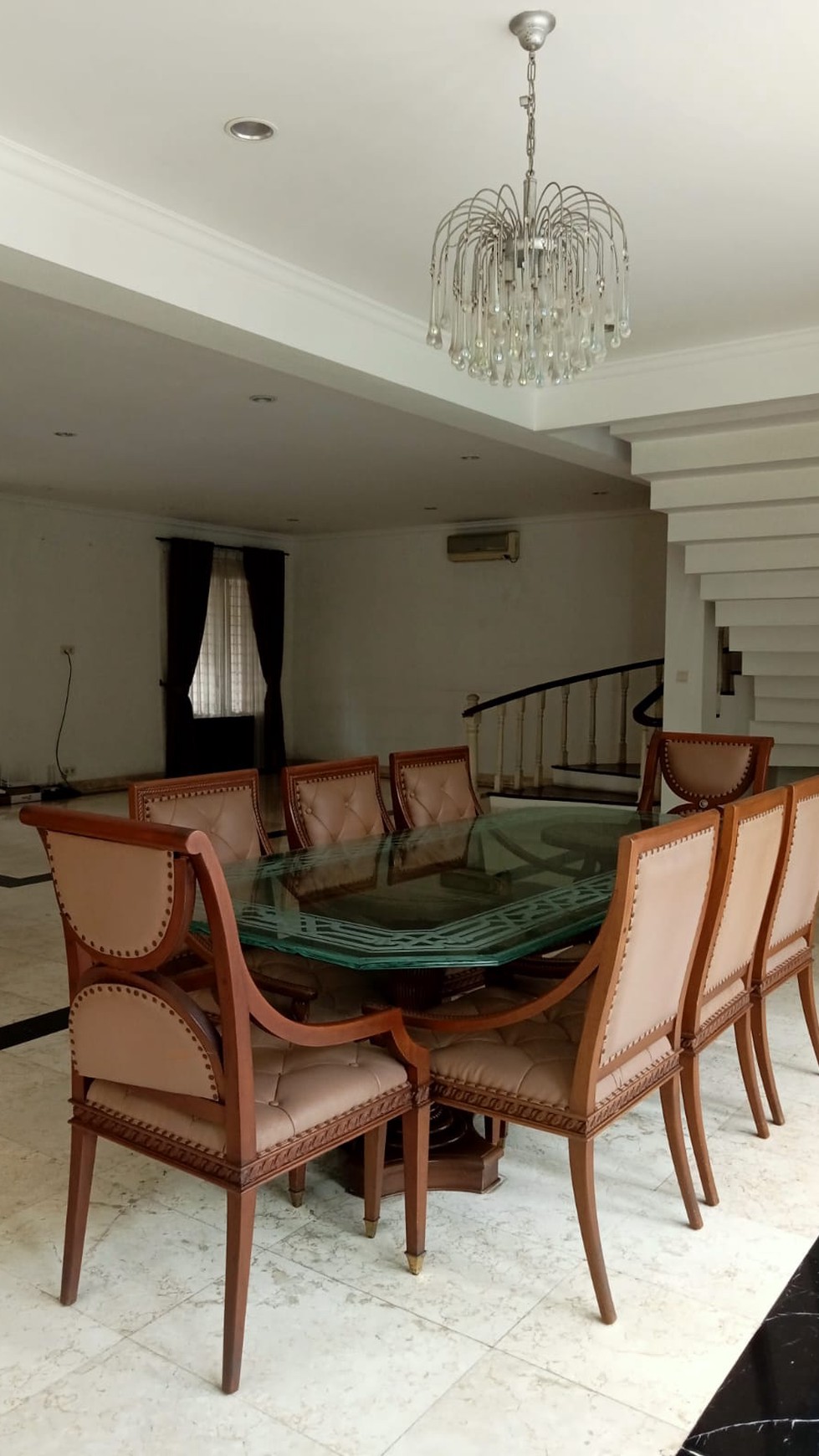 Jual cepat Rumah Furnished dan S. Pool 2 Lantai di Bintaro Jakarta Selatan