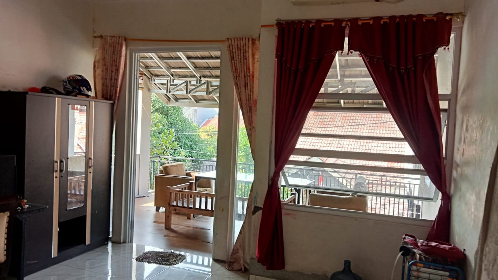 Dijual Rumah 2 Lantai Siap Huni dengan Kondisi Terawat Baik @Villa Pamulang Mas