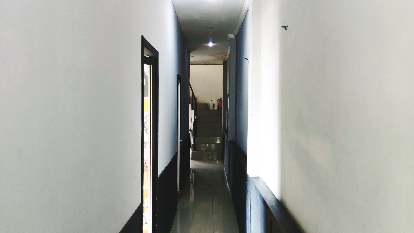Termurah Banting Harga. Ruko gandeng di Jl Raya Pasar Minggu Jakarta Selatan