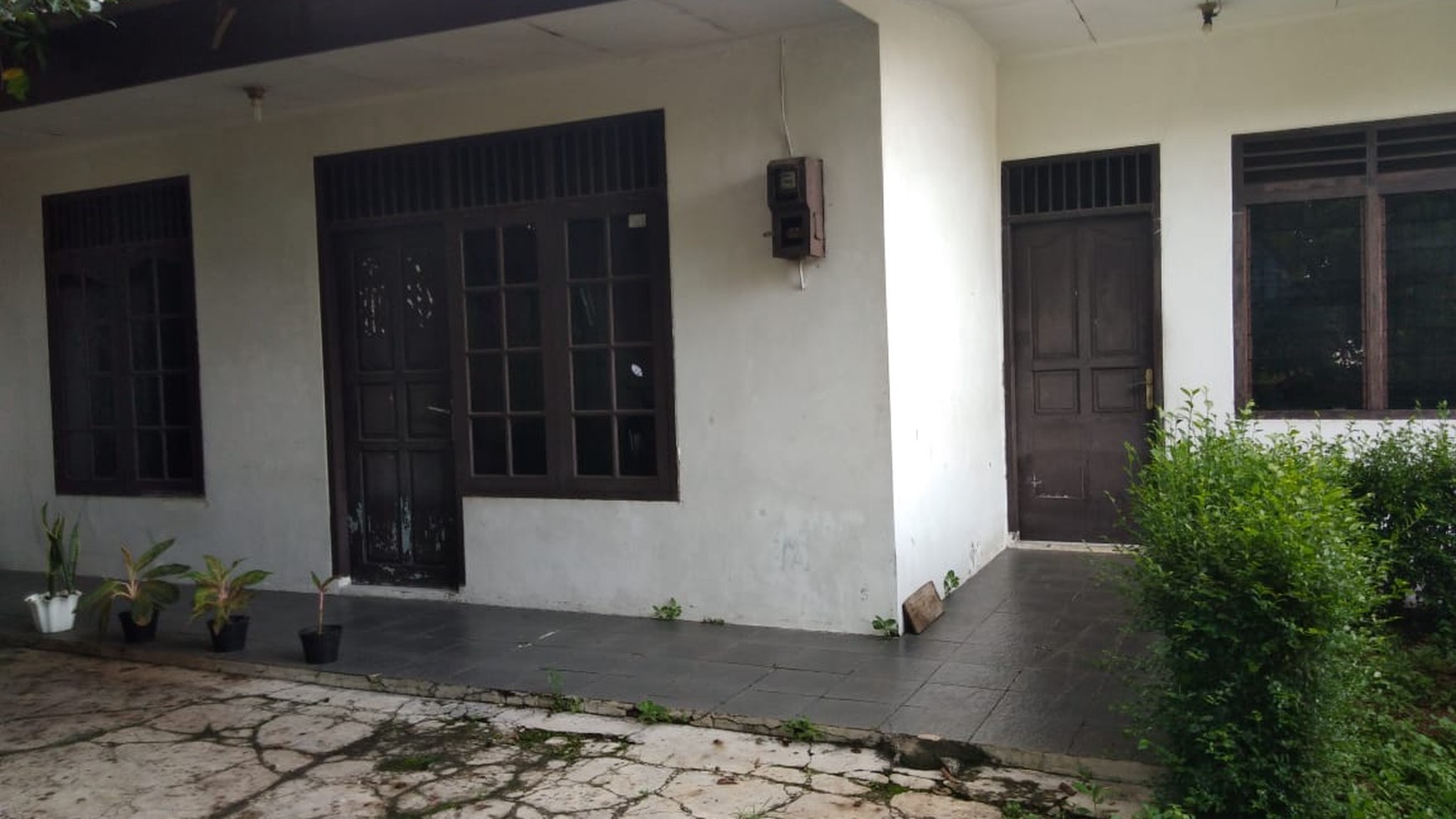 Rumah Dijual Hitung Tanah Murah di Kebon Kopi Jakarta Selatan.