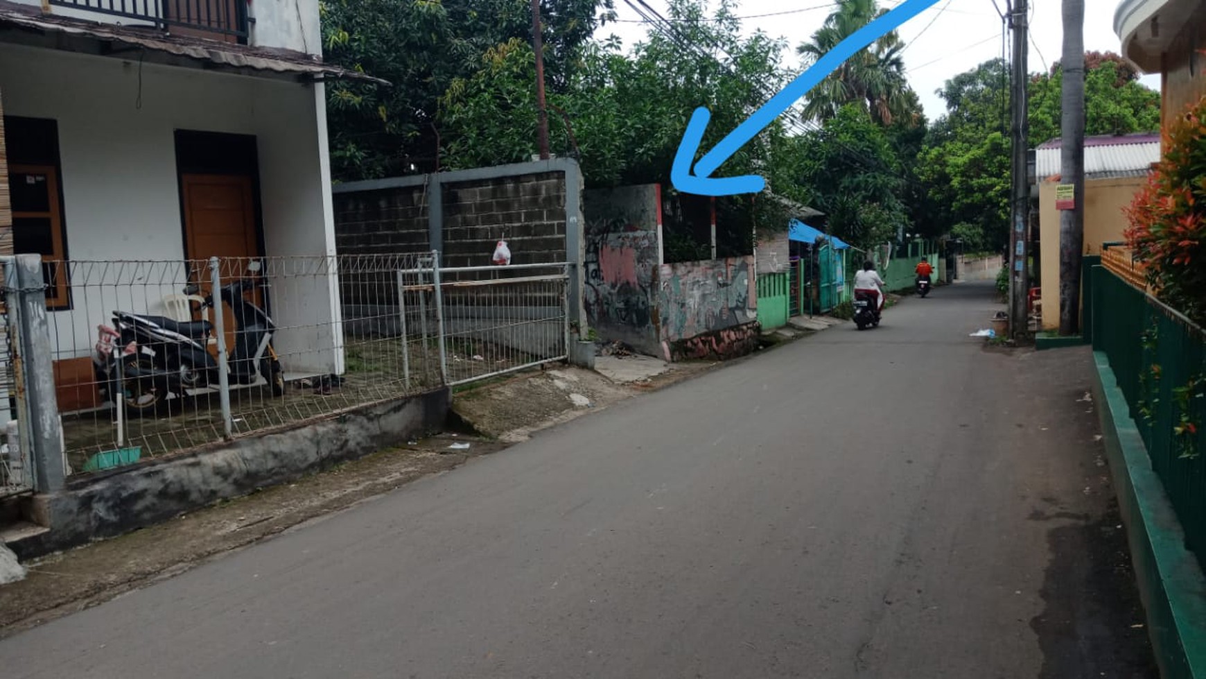 Rumah Dijual Hitung Tanah Murah di Kebon Kopi Jakarta Selatan.