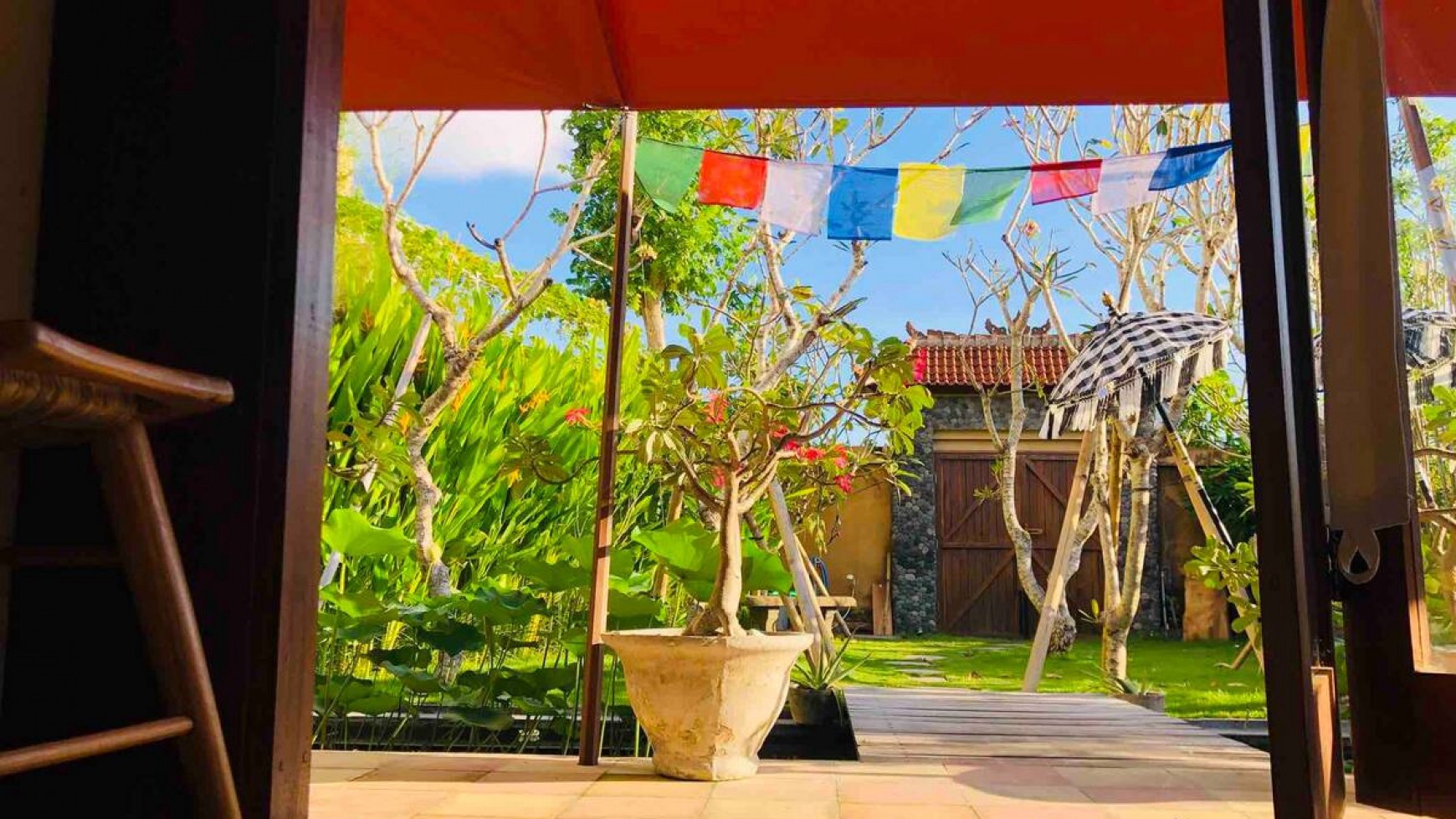 Villa Leasehold Pool and Gardens near Canggu Beaches Bali