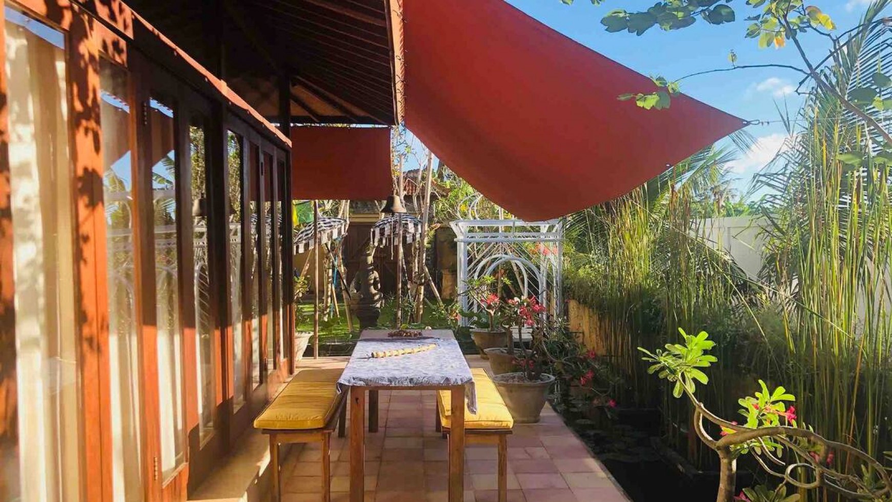 Villa Leasehold Pool and Gardens near Canggu Beaches Bali